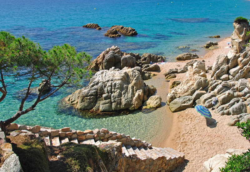 golf_de_roses_beach