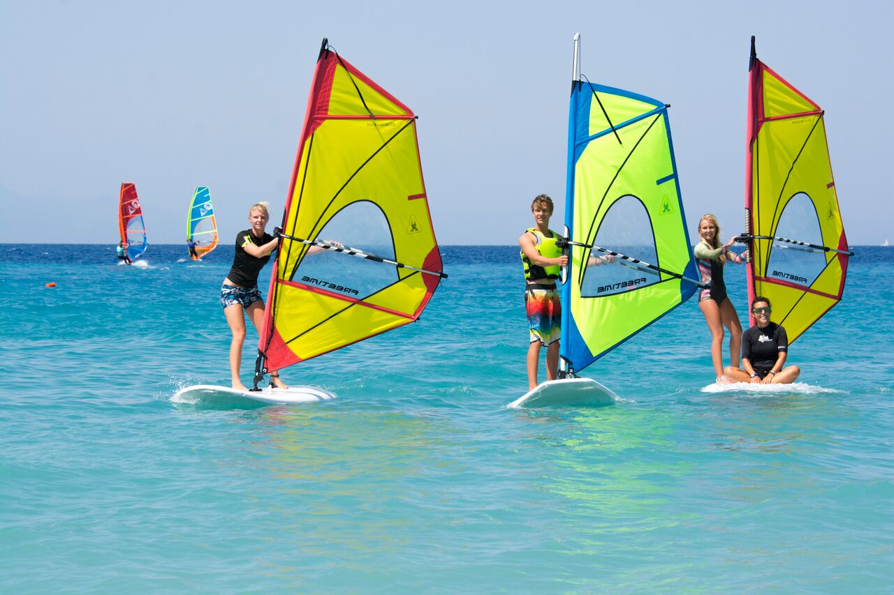 procentre-rhodes-windsurfing