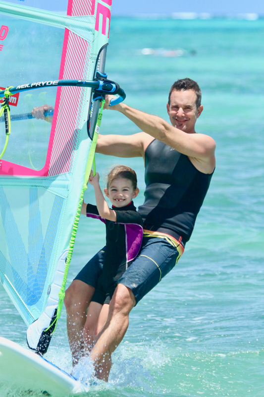 windsurfing-kids