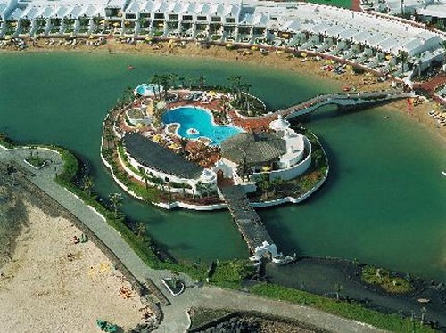 Hotels in lanzarote (costa teguise): Sands Beach Resort