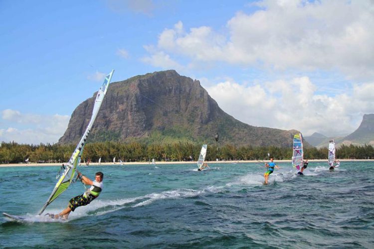 Your guide to windsurfing Mauritius Windsurf Spots & Reviews