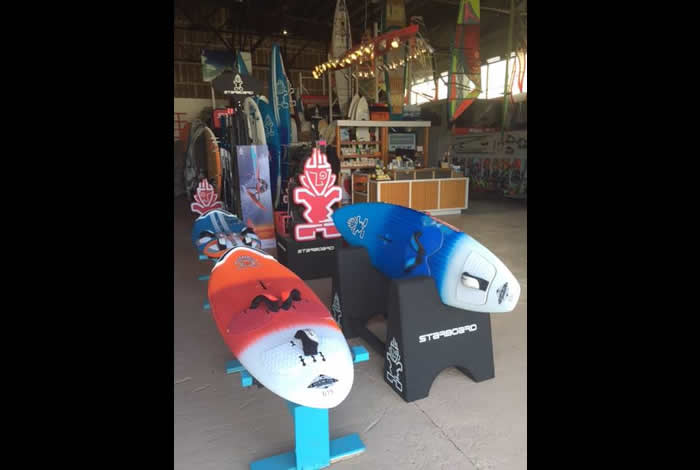 Maui windsurfing centres, Maui
