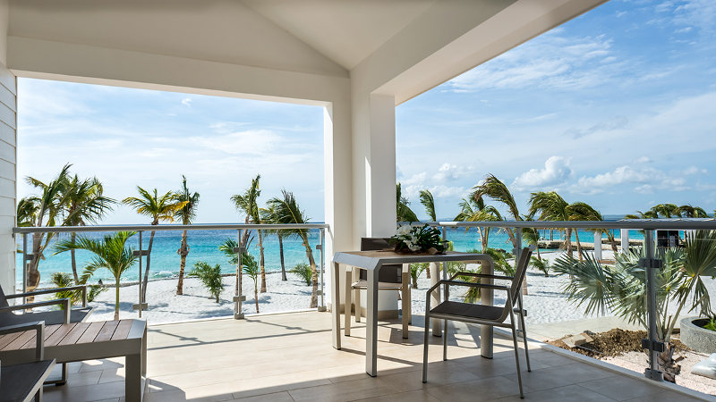 Delfins Beach Resort, Bonaire - windsurf holidays