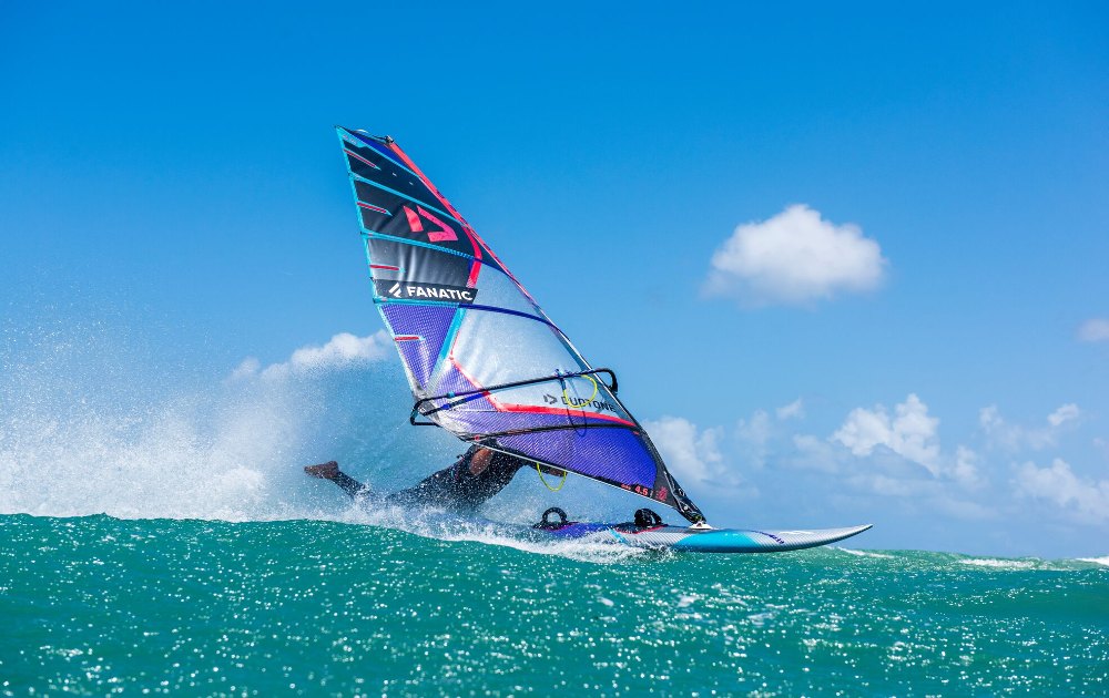 Tour DEole Kitesurf, Windsurf and Wing Foiling Centre, Dakhla