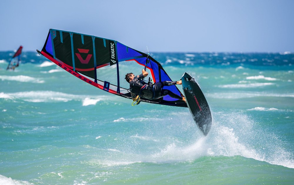 Tour DEole Kitesurf, Windsurf and Wing Foiling Centre, Dakhla