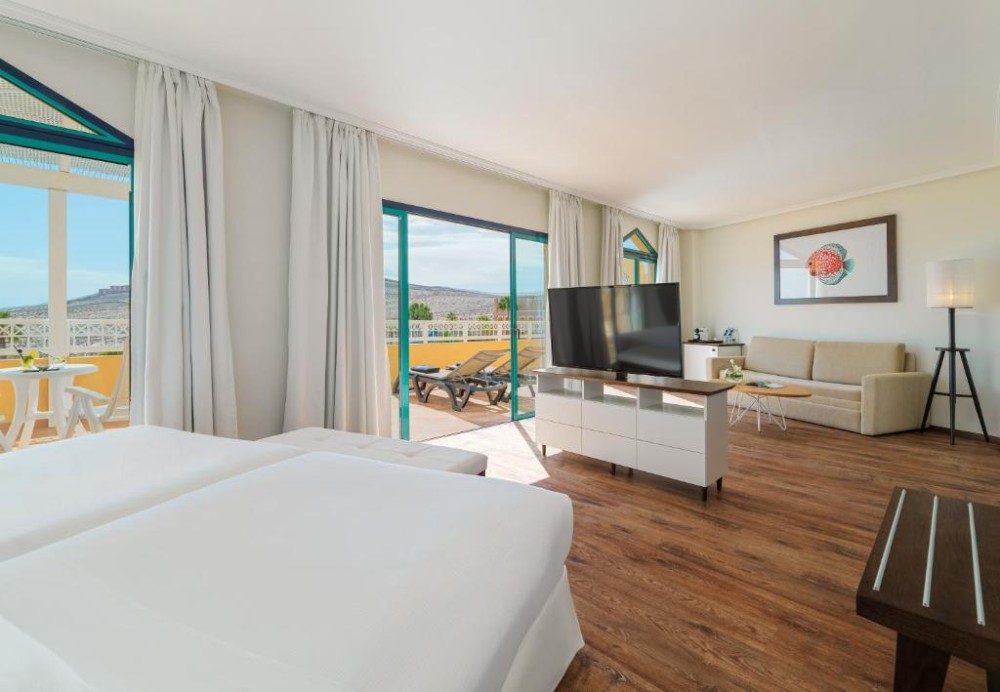 H10 Playa Esmeralda (adult Only), South Fuerteventura - windsurf holidays