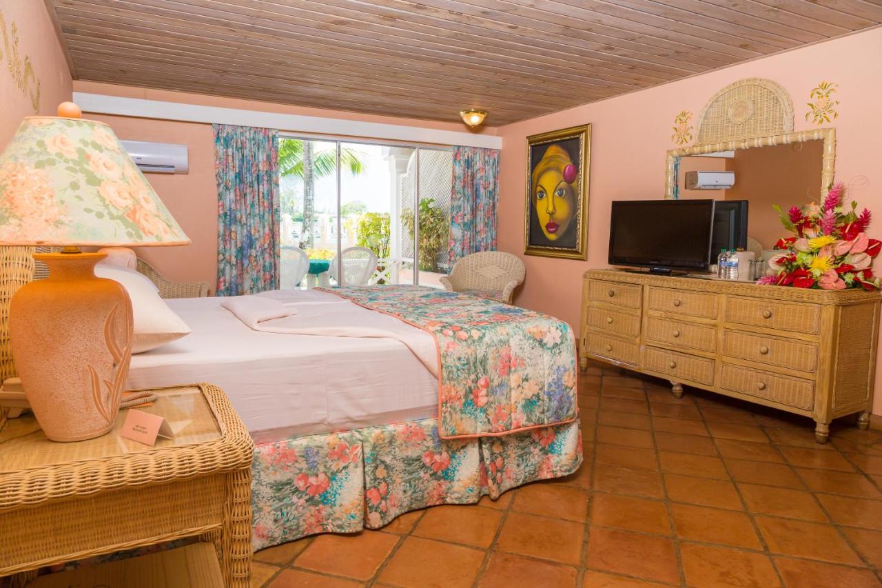 Coco Reef, Tobago - windsurf holidays