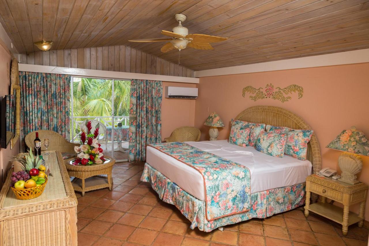 Coco Reef, Tobago - windsurf holidays