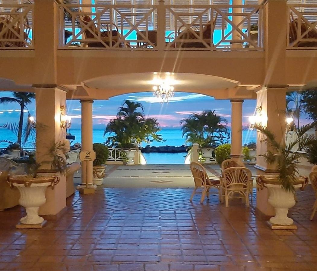 Coco Reef, Tobago - windsurf holidays