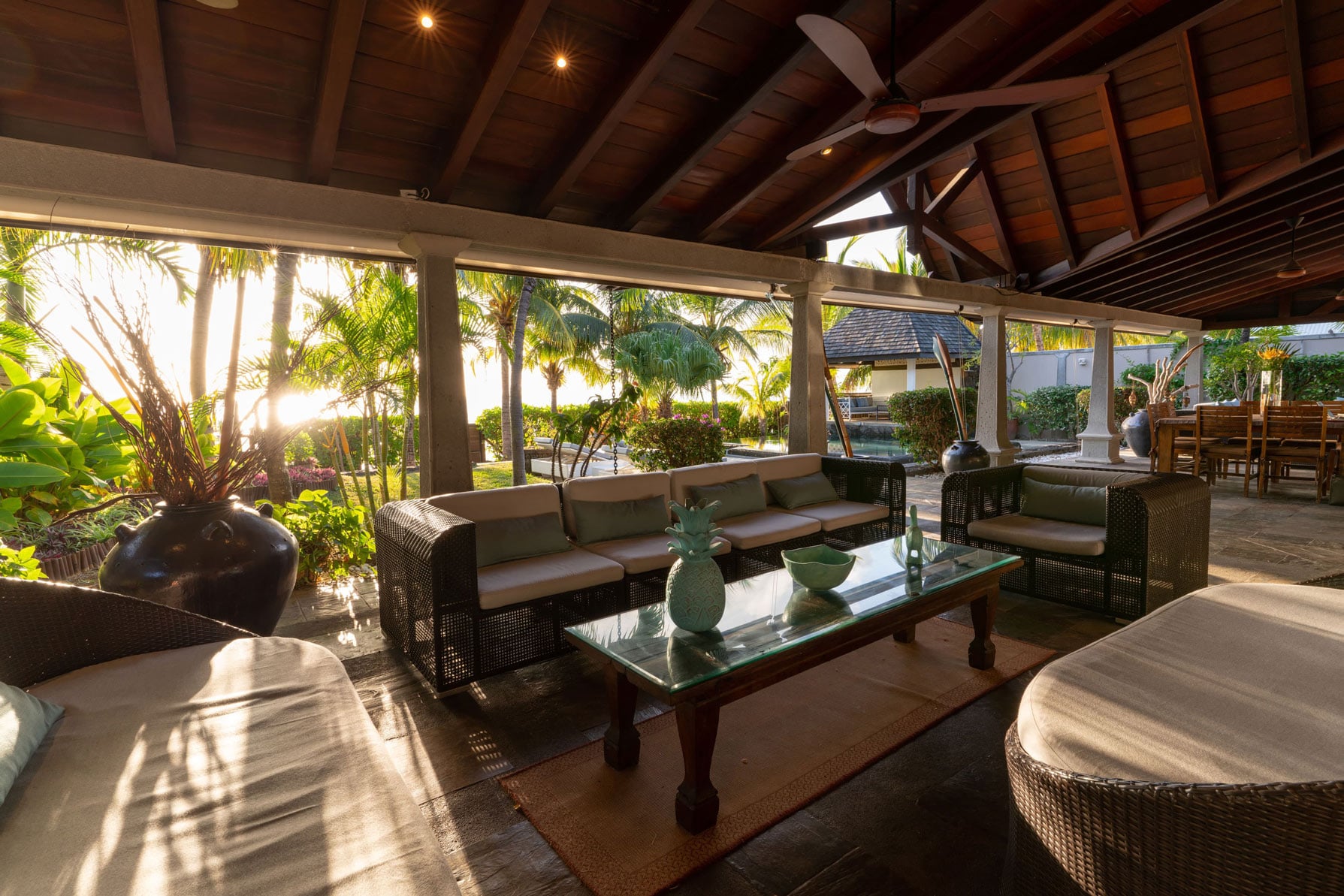 West Coast Luxury Beach Villa (Fully Serviced), Le Morne - windsurf holidays