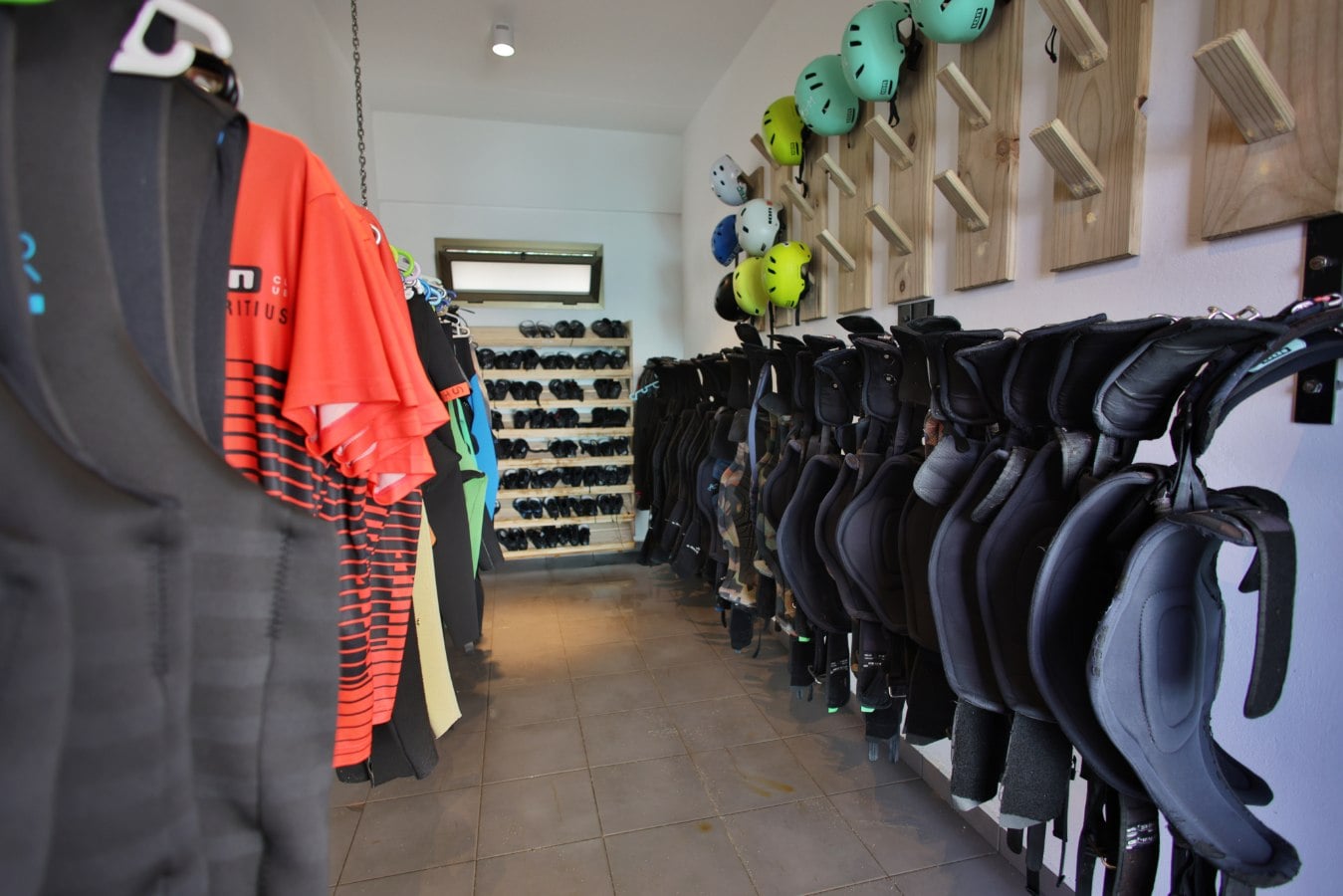NEW - Windsurf, Kitesurf, Wingfoil school at Lagoon, Le Morne