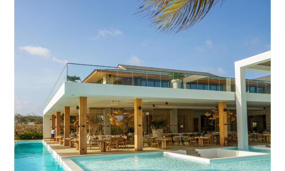 Van Der Valk Plaza Beach Resort Bonaire, Bonaire - windsurf holidays