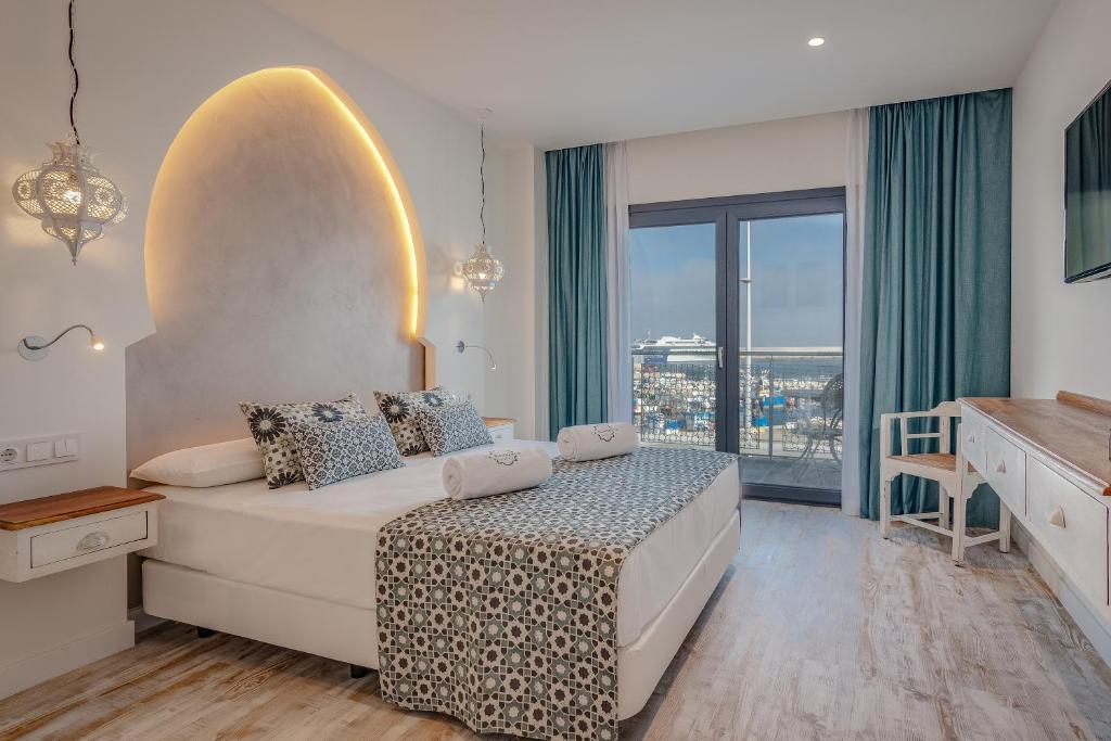 La Residencia Hotel Port, Tarifa - windsurf holidays