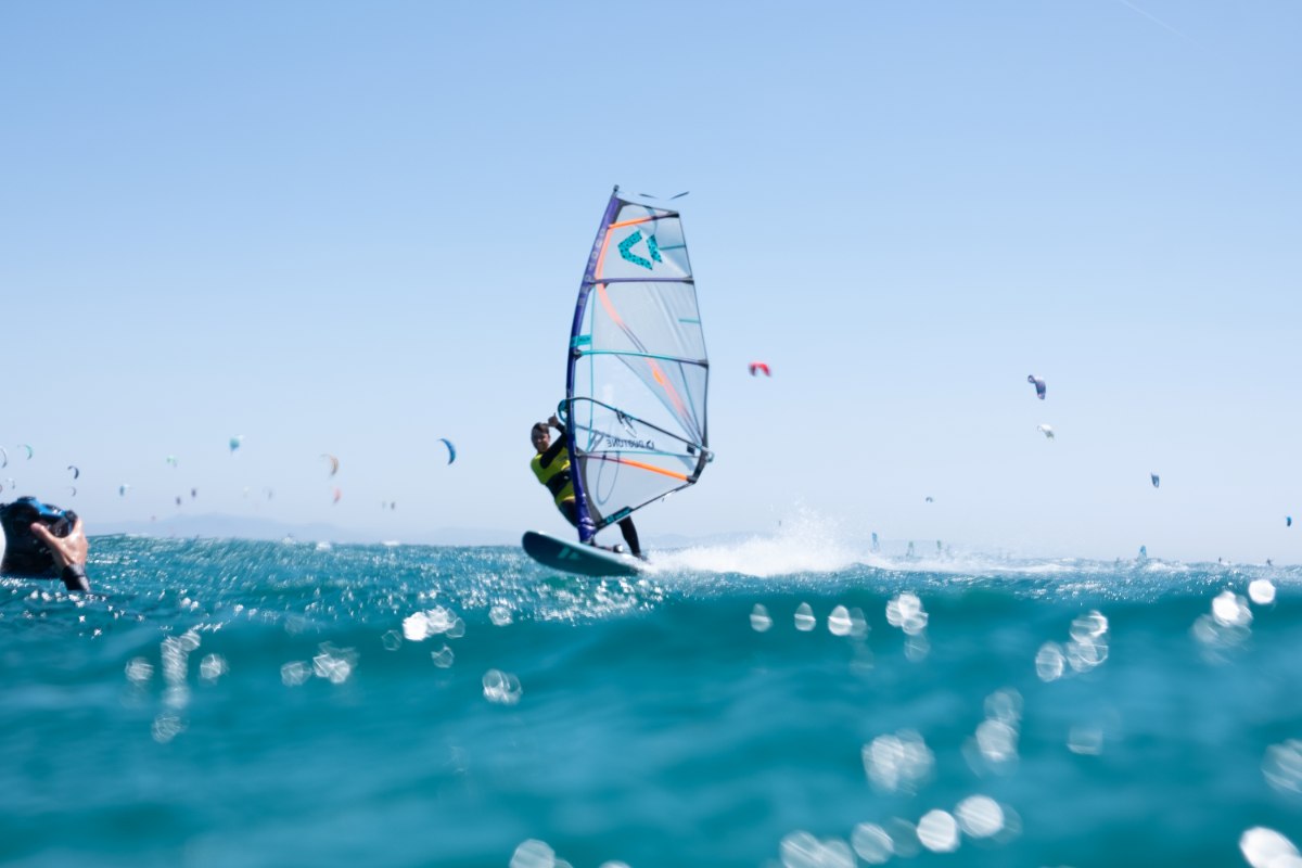 Tarifa windsurf holidays